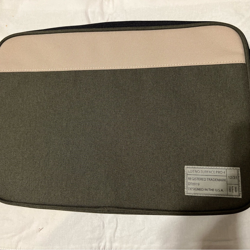 HEX Laptop/Tablet Padded Case Olive Green/Tan